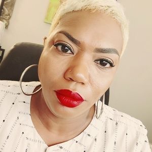 Meet your Posher, Tabitha